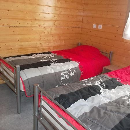 Chalet La Noisetiere Armalou Пуи-сюр-Лоар Екстериор снимка