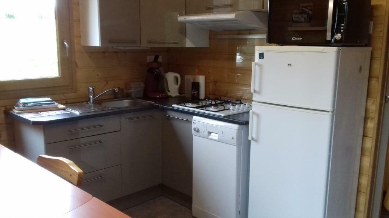Chalet La Noisetiere Armalou Пуи-сюр-Лоар Екстериор снимка